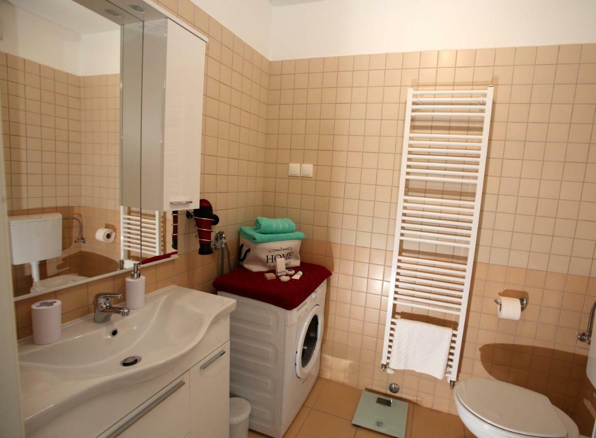 Apartment West Рийека Екстериор снимка